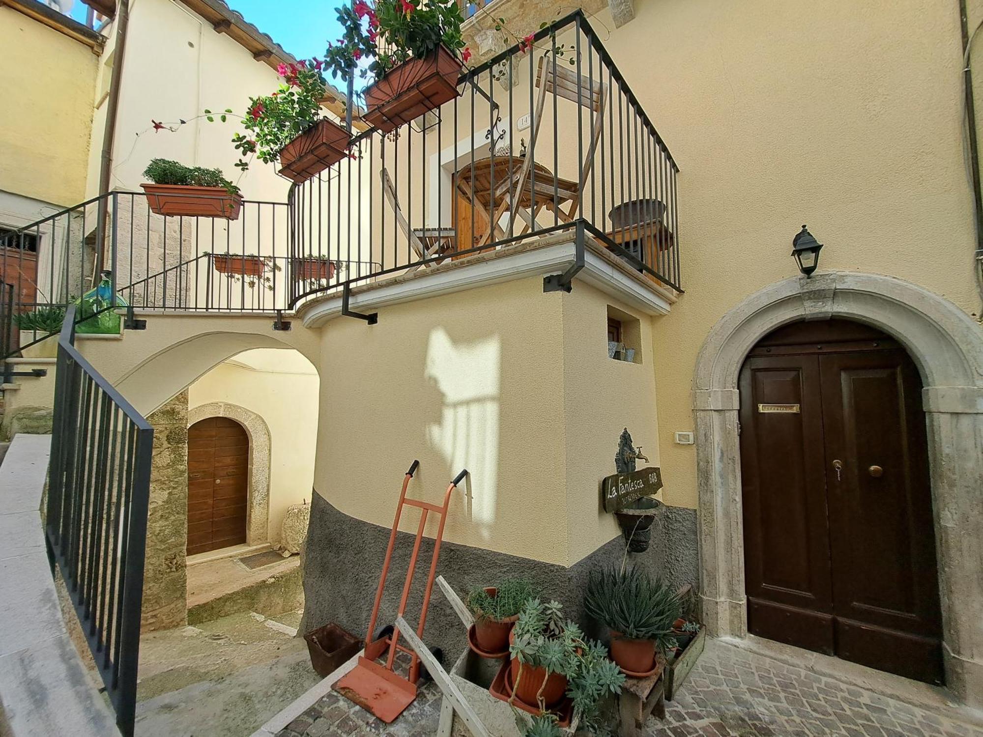 La Fantesca Apartment Pettorano sul Gizio Exterior photo